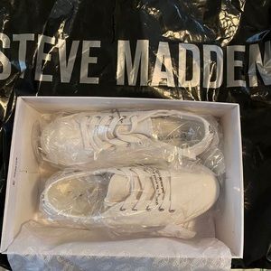Steve Madden Emmi White tennis shoes